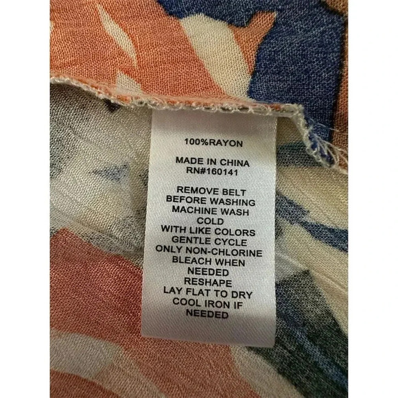 89th + Madison Women's 2X Tropical Print Off The Shoulder Dress Multicolor #003 - Picture 2 of 6